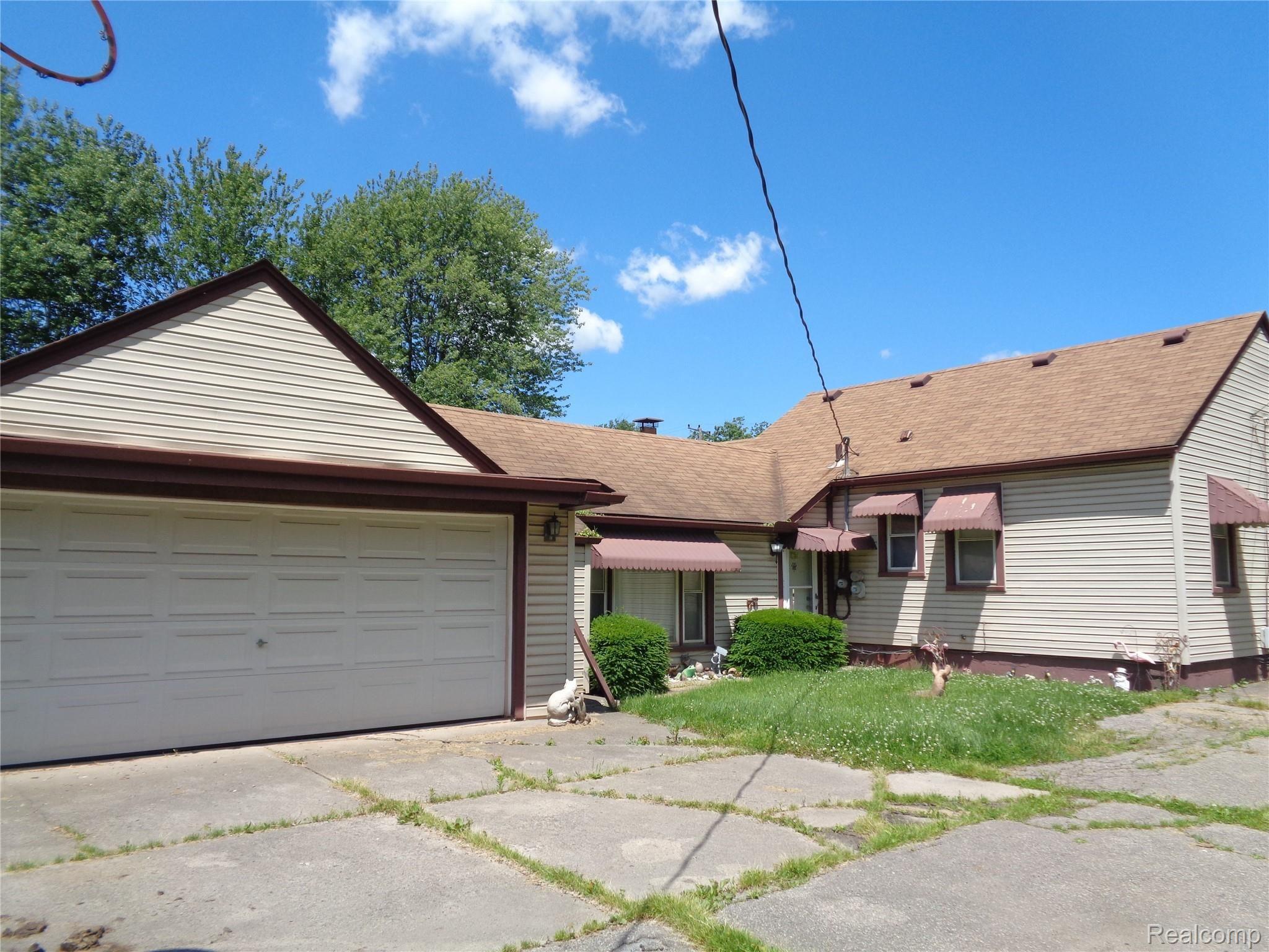 38595 Van Born Road Romulus, MI 48174 - Photo 8 of 12 DSC01742.JPG