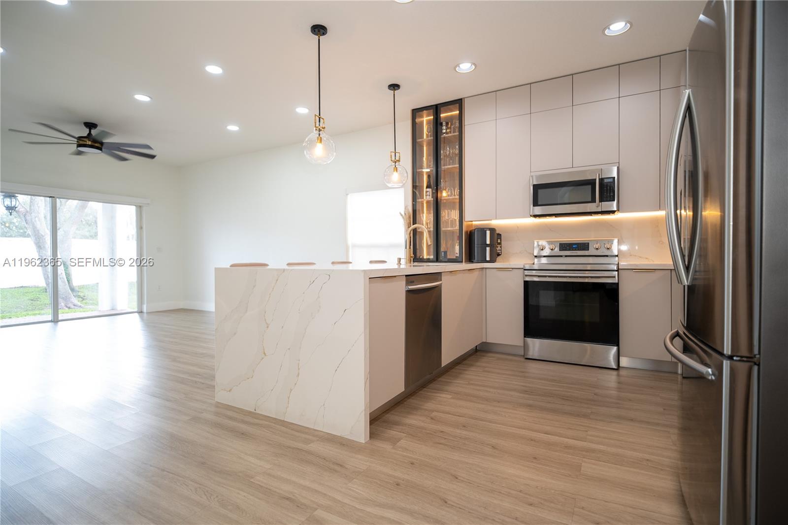 13746 Southwest 32nd Street Miramar, FL 33027 - Photo 4 of 40