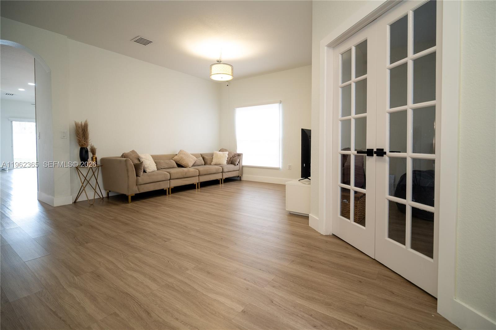 13746 Southwest 32nd Street Miramar, FL 33027 - Photo 10 of 40