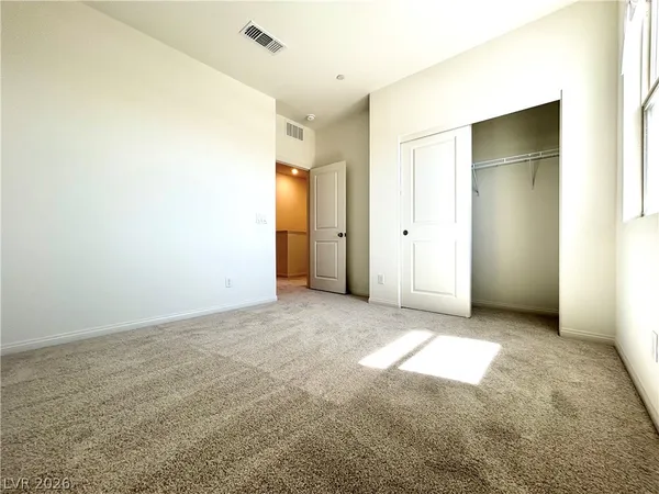 $2,850 | 12476 Kings Crk Place, Las Vegas, NV 89138