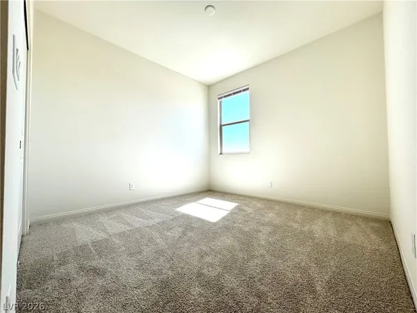 $2,850 | 12476 Kings Crk Place, Las Vegas, NV 89138