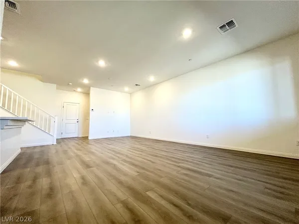 $2,850 | 12476 Kings Crk Place, Las Vegas, NV 89138