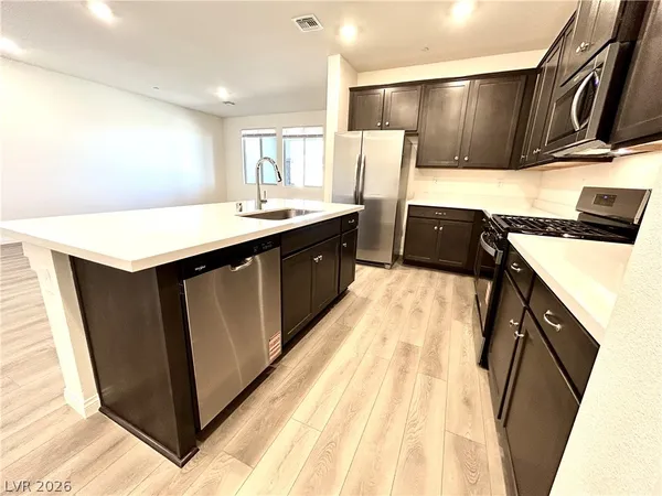 $2,850 | 12476 Kings Crk Place, Las Vegas, NV 89138