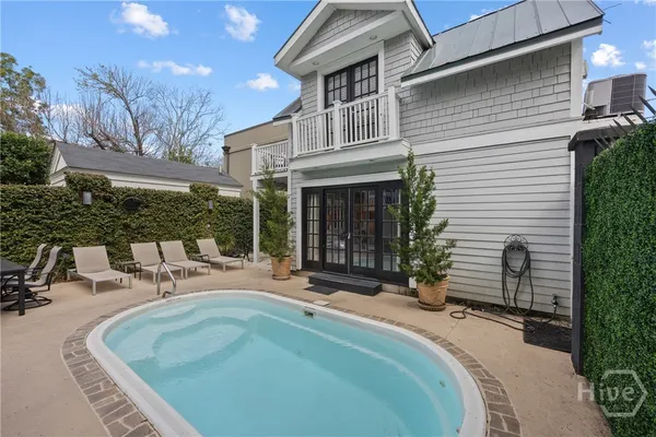 $2,500,000 | 512 Tattnall Street, Savannah, GA 31401