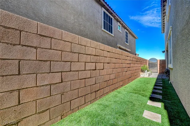 $2,800 | 1360 Cerulean Avenue, Henderson, NV 89002