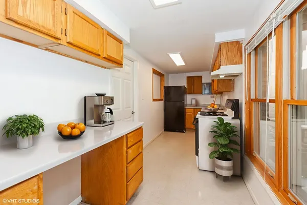 $579,900 | 8885 Dryden Street, Woodridge, IL 60517