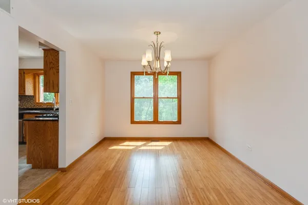 $579,900 | 8885 Dryden Street, Woodridge, IL 60517