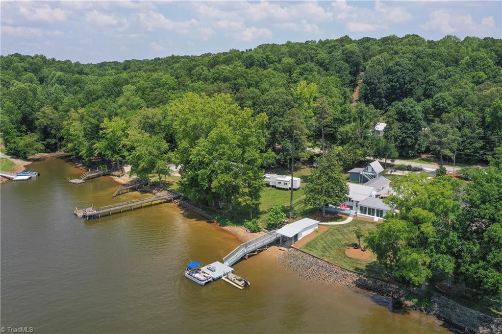 2113 Warf Road Lexington, NC 27292 - Photo 5 of 50 Private dock with room for a few boats