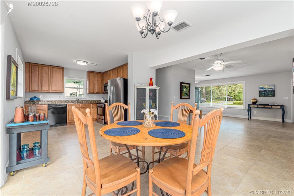 1045 Northwest Terrace Road Stuart, FL 34994 - Photo 11 of 30 Gallery Image 11