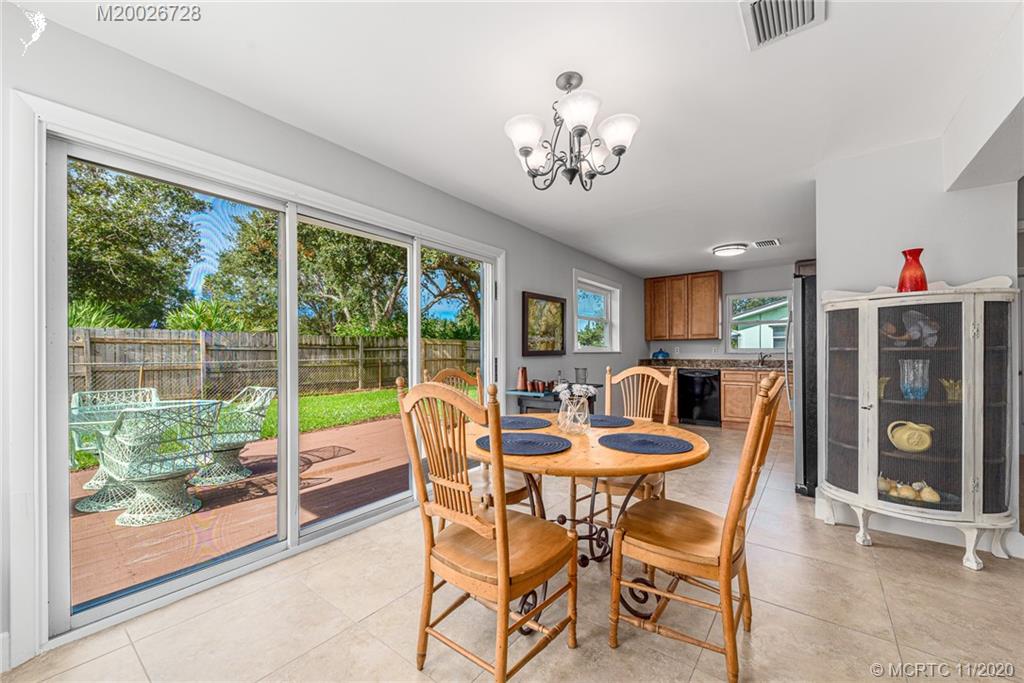 1045 Northwest Terrace Road Stuart, FL 34994 - Photo 12 of 30 Gallery Image 12