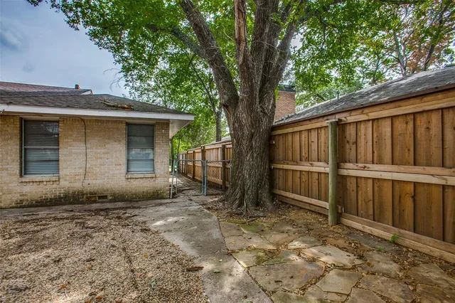 a backyard of a house