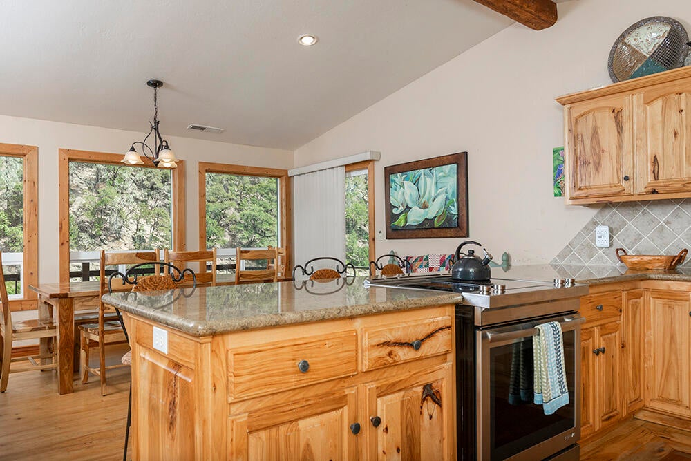 11926 Galice Road Merlin, OR 97532 - Photo 13 of 61 13