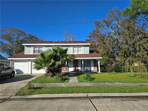 $2,400 | 800 Oakwood Drive, Terrytown, LA 70056