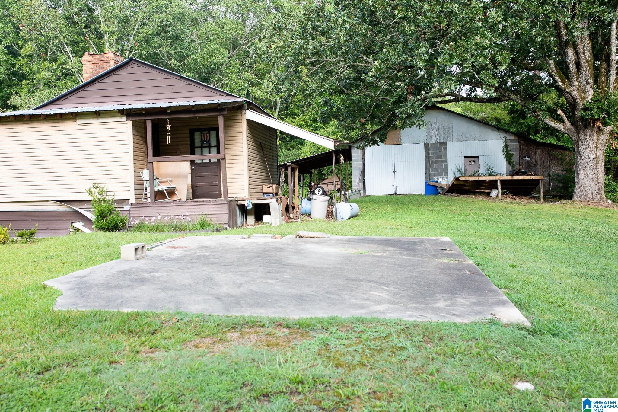 689 Tredegar Road Jacksonville, AL 36265 - Photo 5 of 31