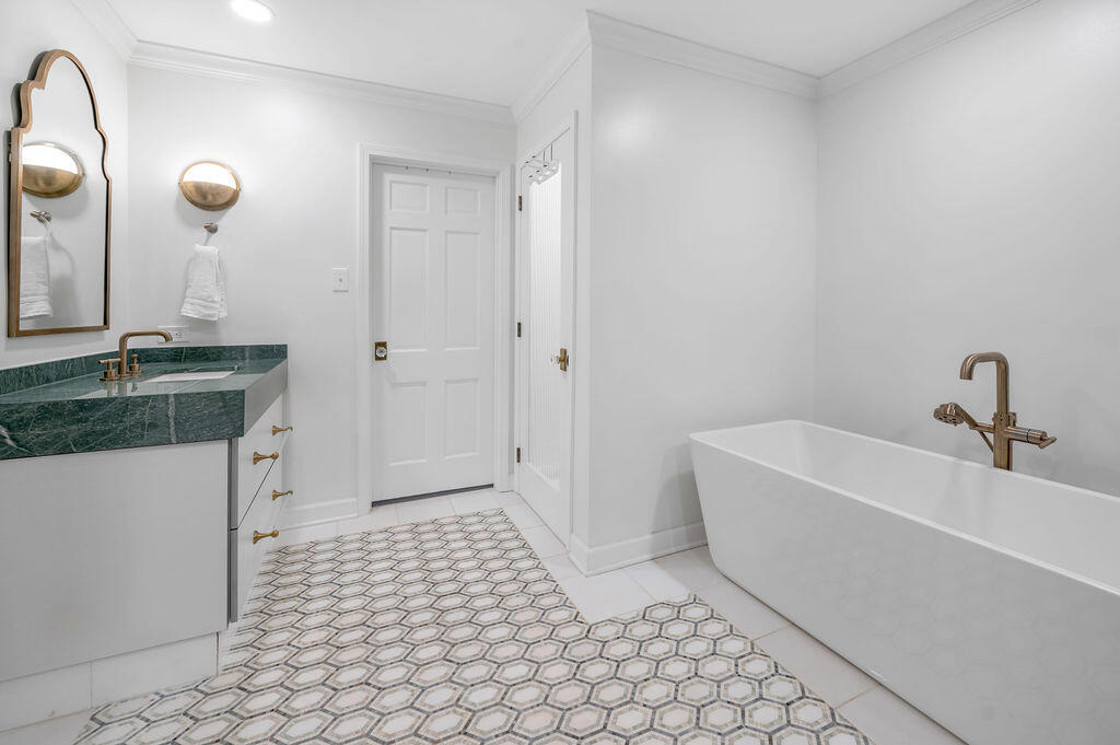 1957 Blairmore Road Lexington, KY 40502 - Photo 21 of 37 TDB_8556