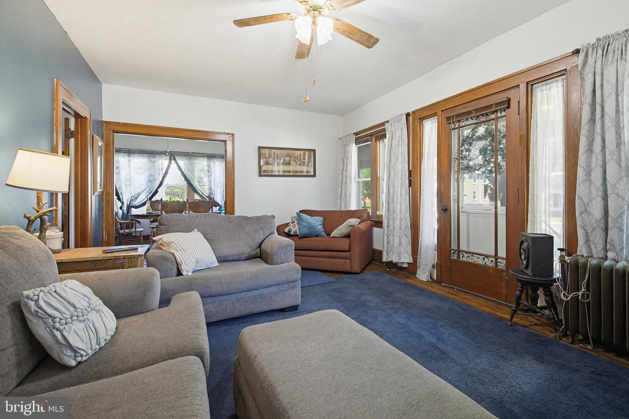306 East High Street Manheim, PA 17545 - Photo 9 of 20 Living Room