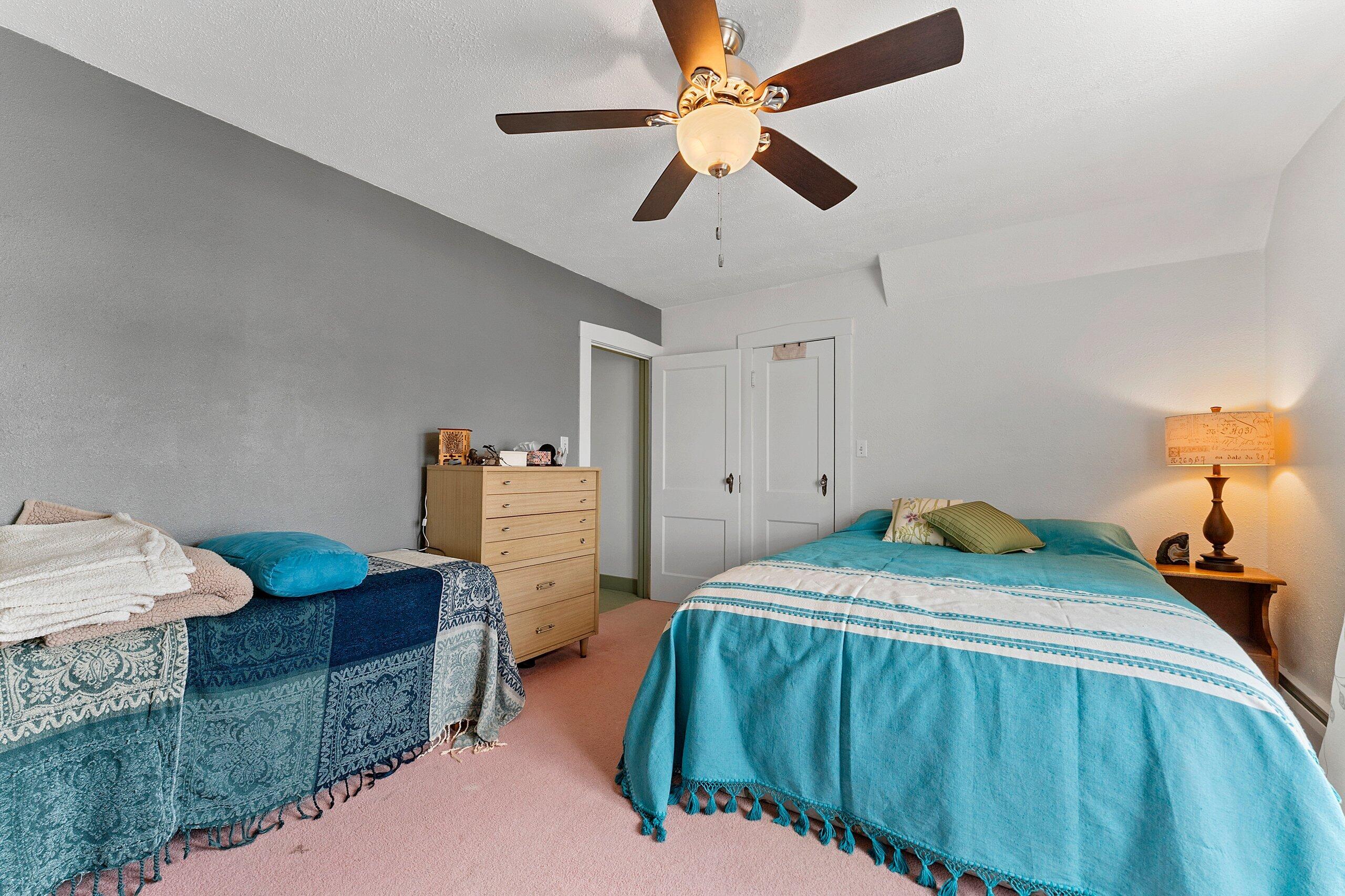 059-421ManitowocStreet-Reedsville-WI-542