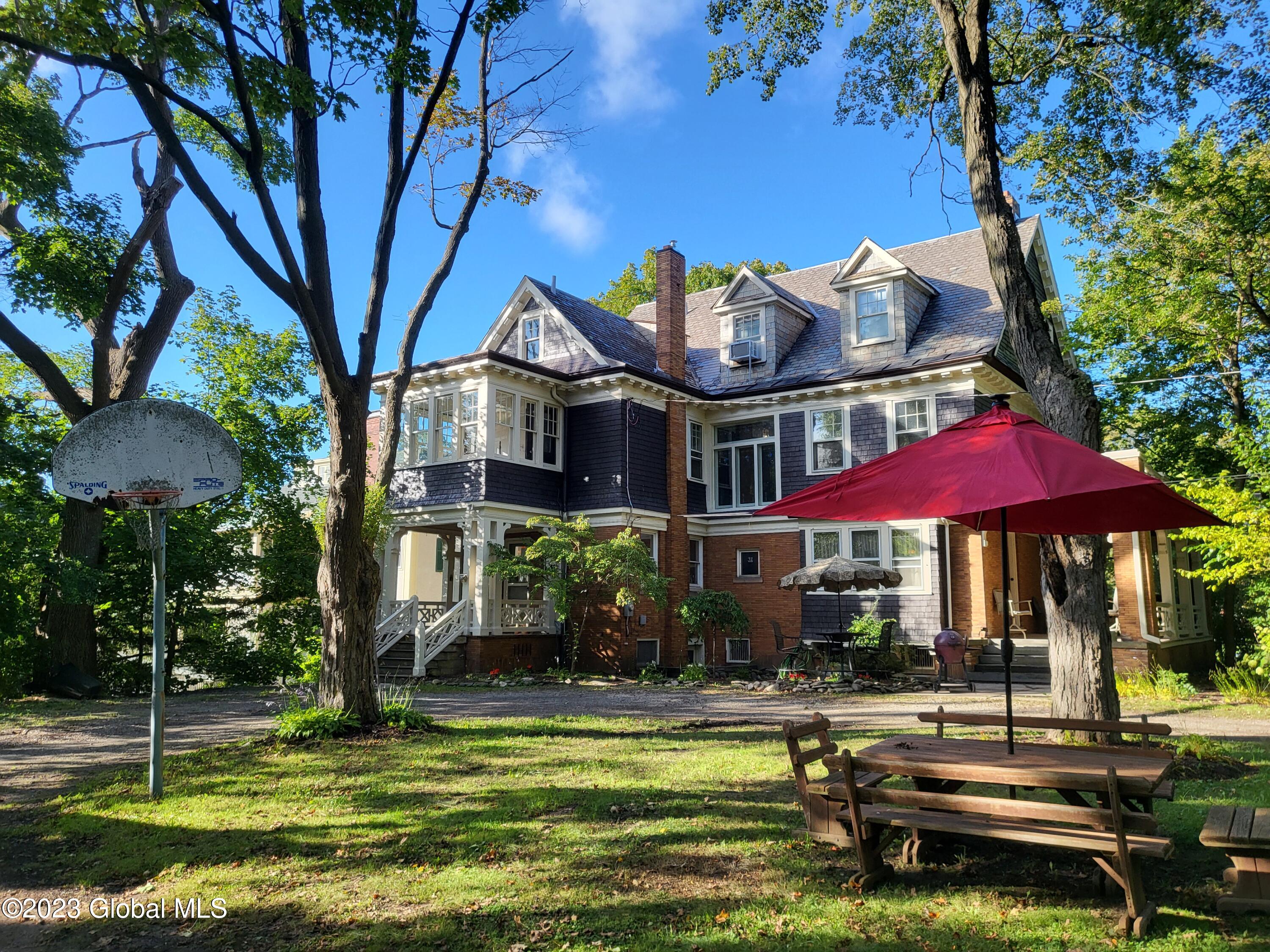 1142 Avon Road Schenectady, NY 12308 - Photo 13 of 61 20230919_164526