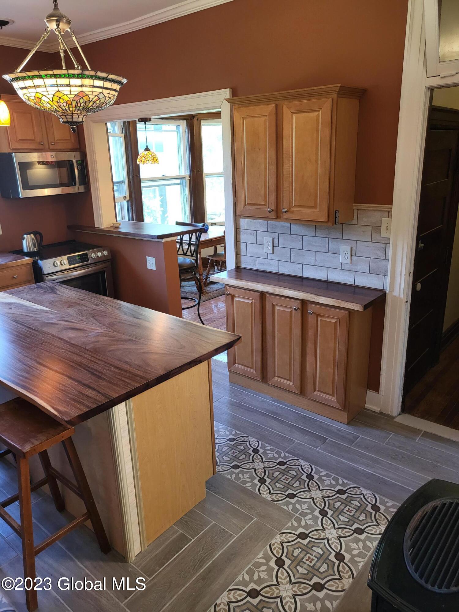 1142 Avon Road Schenectady, NY 12308 - Photo 24 of 61 20230920_133552