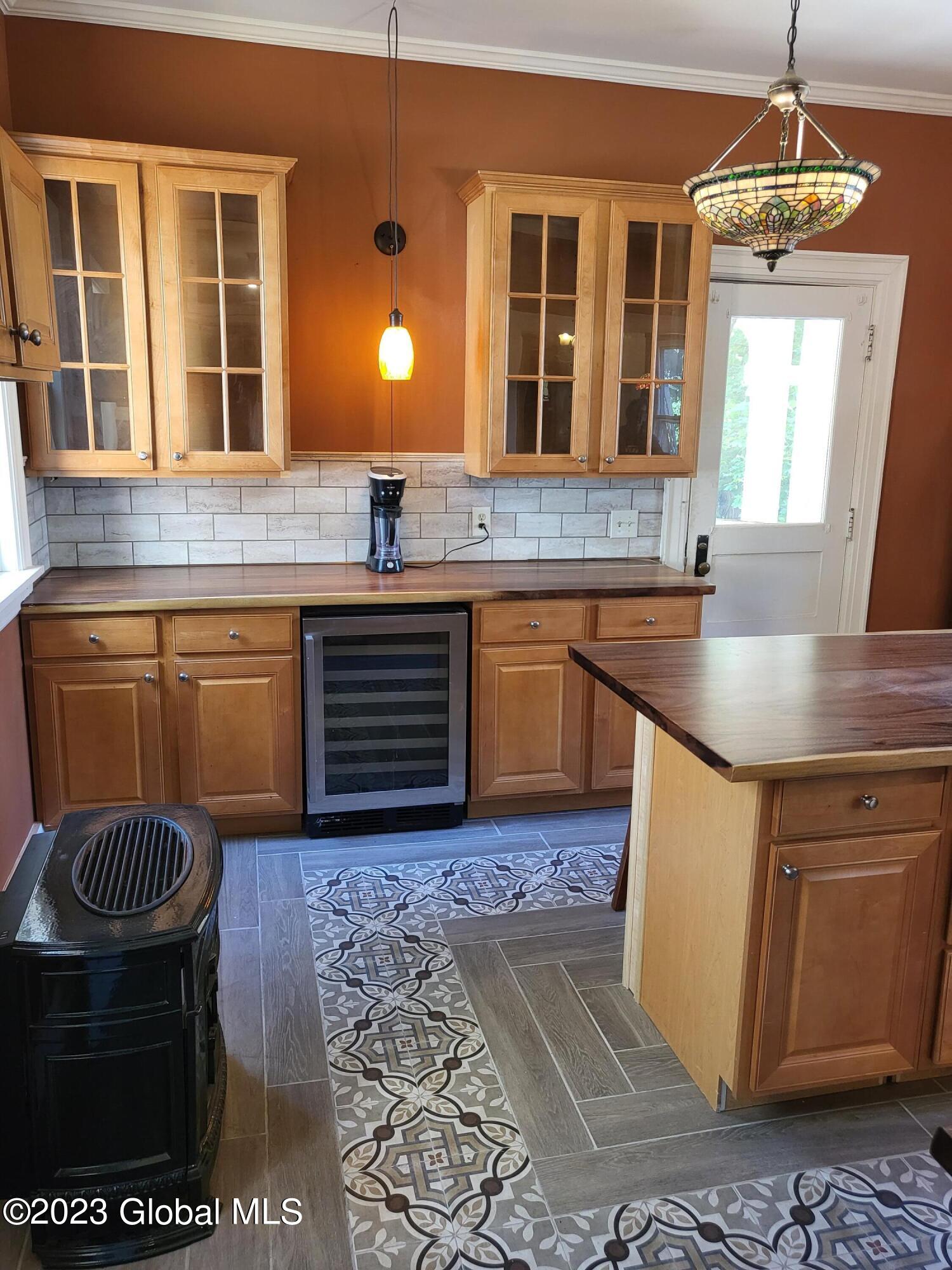 1142 Avon Road Schenectady, NY 12308 - Photo 26 of 61 20230920_133533