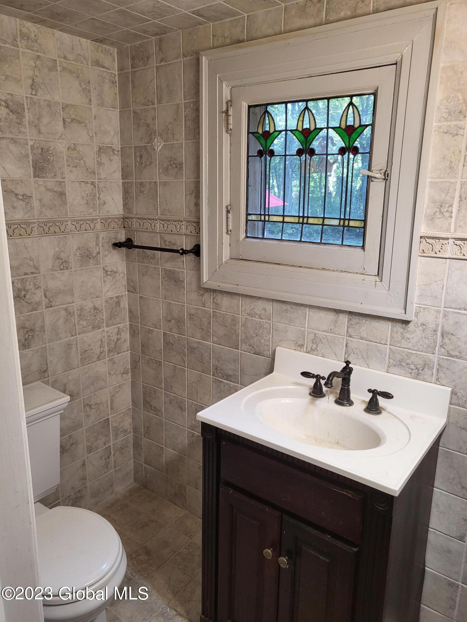 1142 Avon Road Schenectady, NY 12308 - Photo 36 of 61 20230919_165518