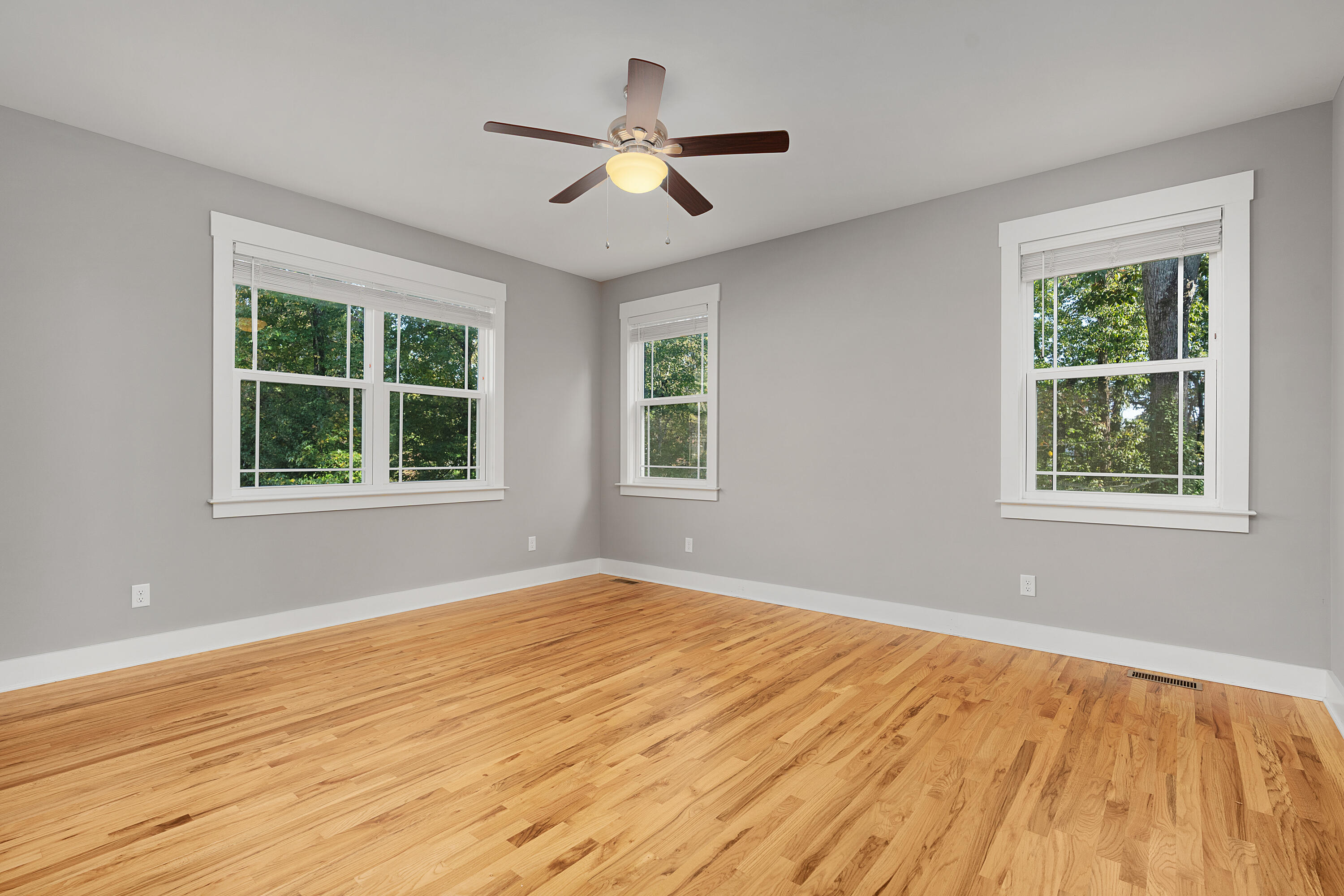 602 Paragon Drive Chattanooga, TN 37415 - Photo 16 of 47 33 - 602 Paragon Drive - Main Level