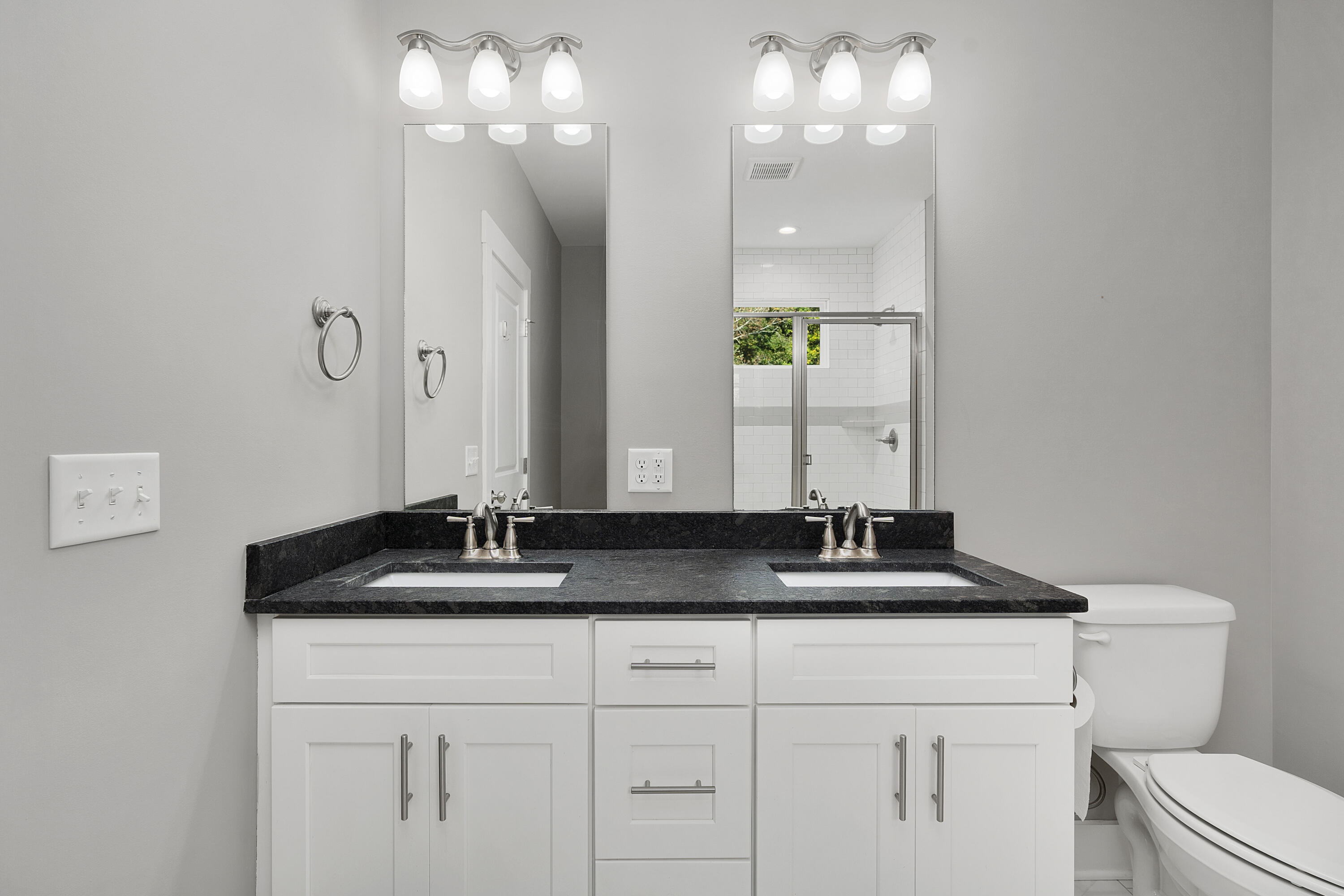 602 Paragon Drive Chattanooga, TN 37415 - Photo 19 of 47 35 - 602 Paragon Drive - Main Level