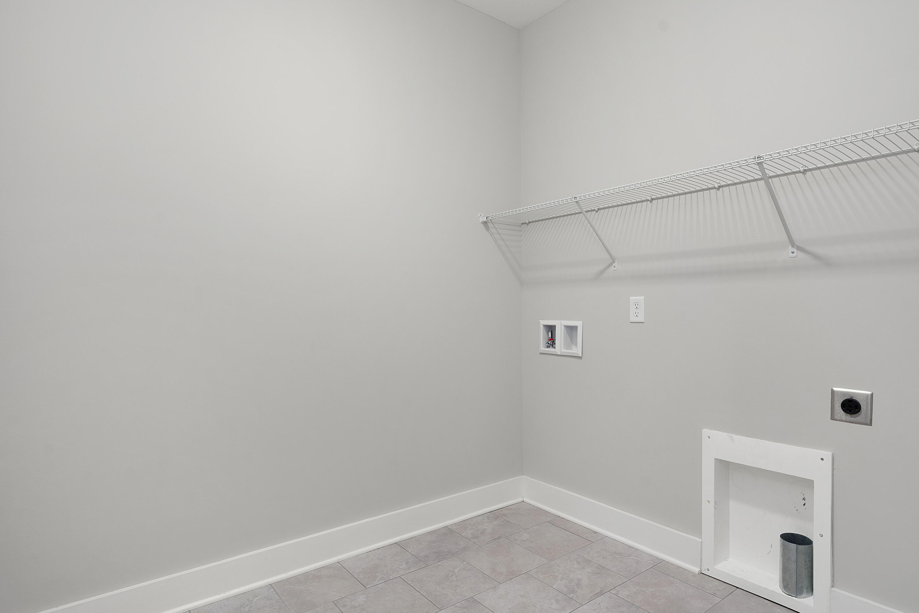 602 Paragon Drive Chattanooga, TN 37415 - Photo 21 of 47 38 - 602 Paragon Drive - Main Level