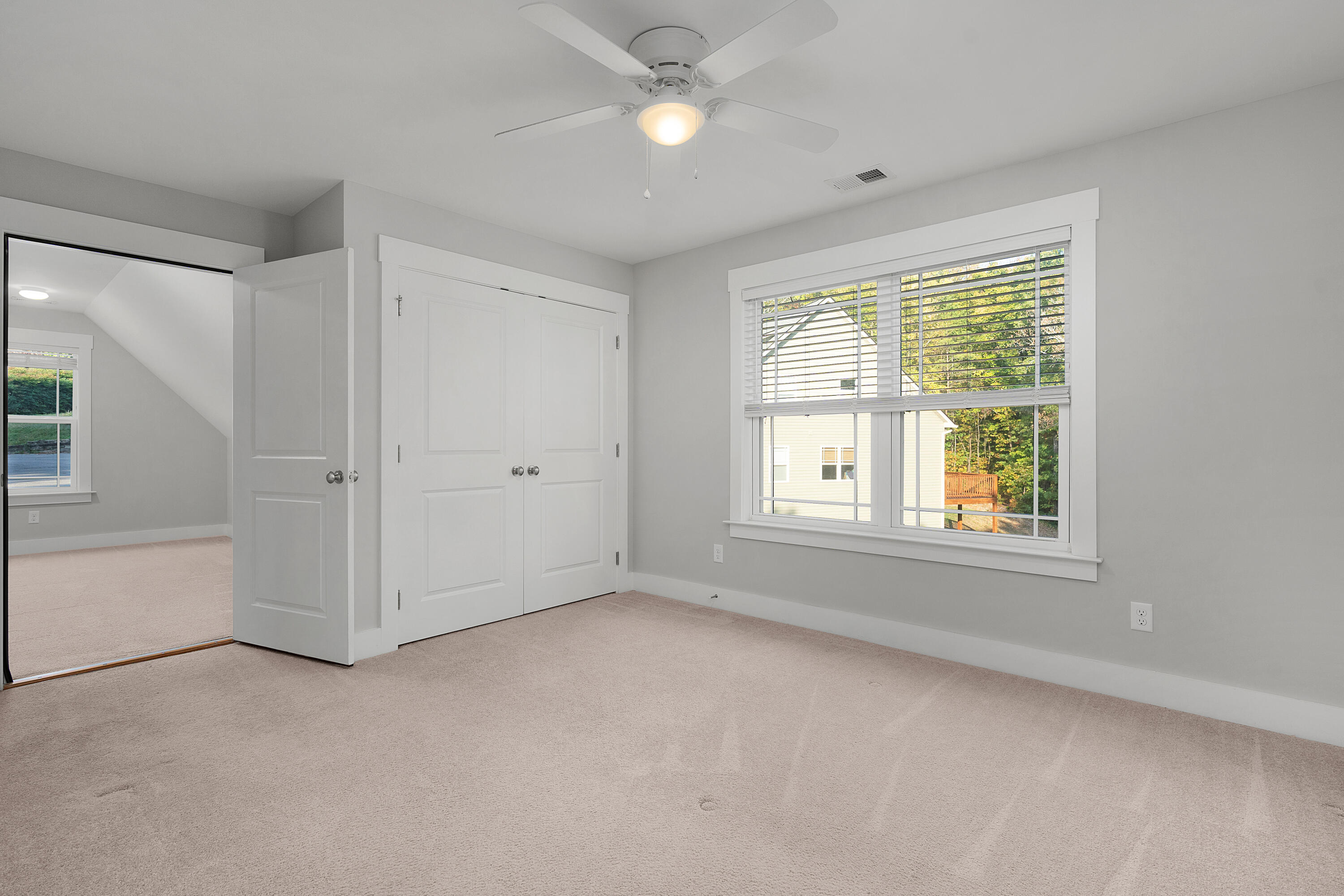 602 Paragon Drive Chattanooga, TN 37415 - Photo 27 of 47 44 - 602 Paragon Drive - Upstairs