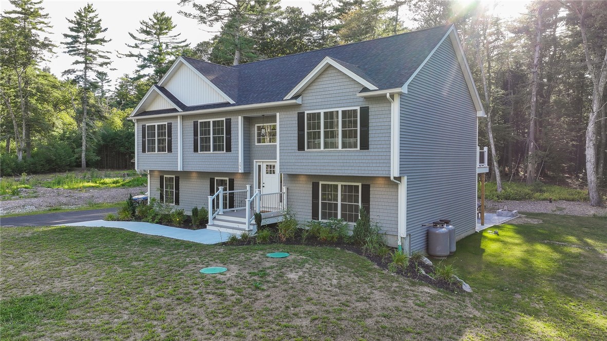 295 Hopkins Hollow Road Coventry, RI 02827 - Photo 8 of 44
