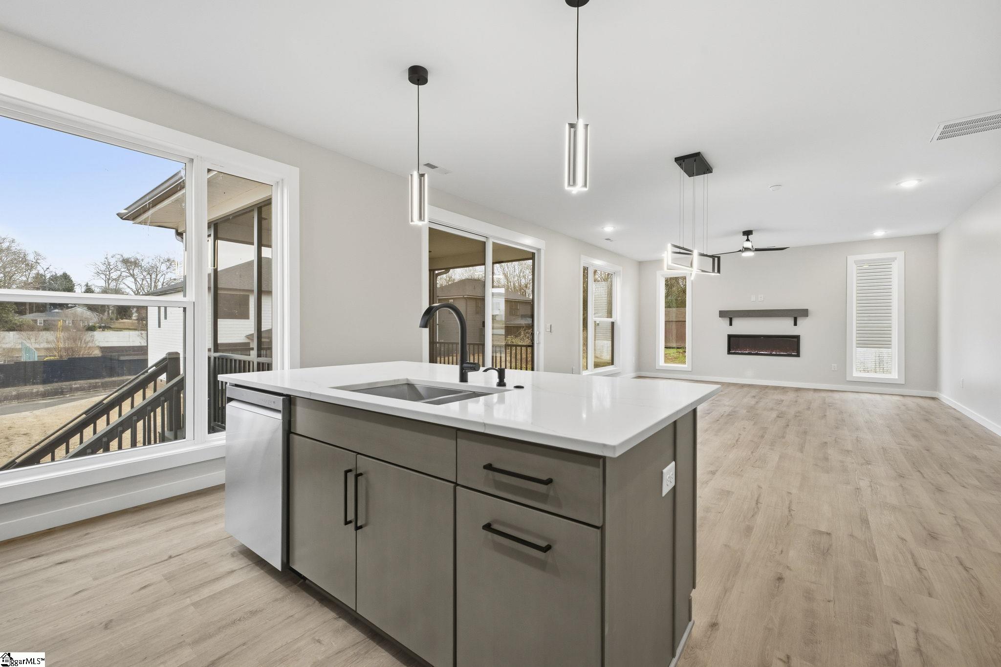 120 Morrow Street Greer, SC 29650 - Photo 10 of 30