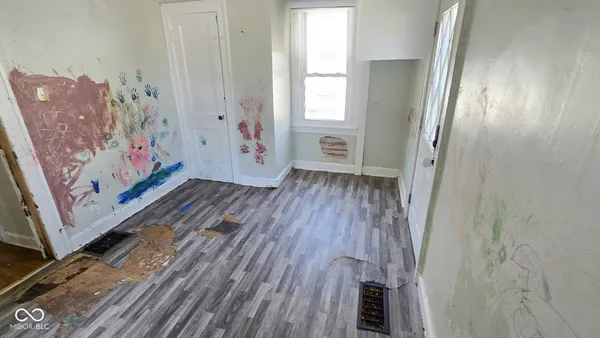 $75,000 | 240 West 37th Street, Anderson, IN 46013