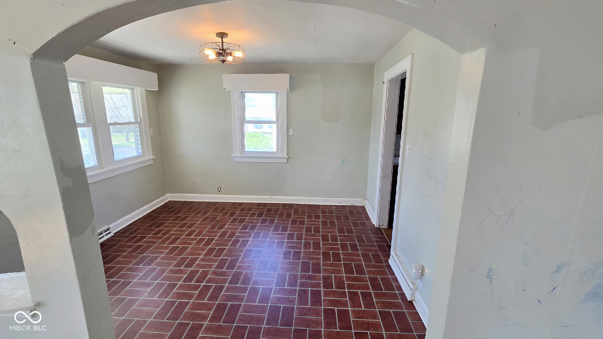 240 West 37th Street Anderson, IN 46013 - Photo 10 of 17
