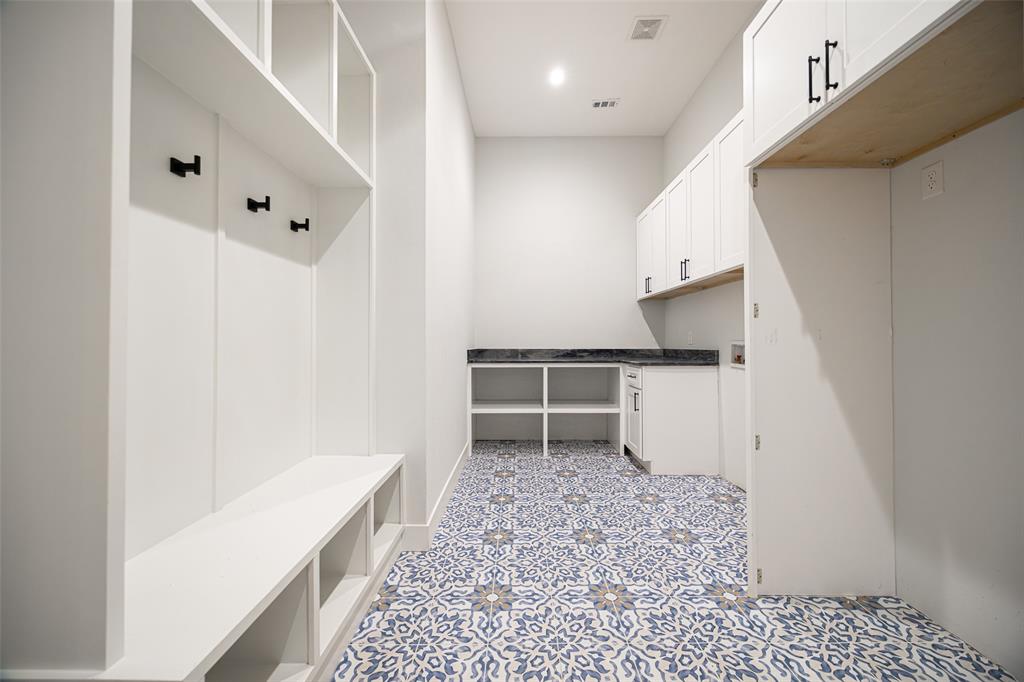 4737 Sugar Mill Road Dallas, TX 75244 - Photo 13 of 40 Expansive Laundry, Mud Room