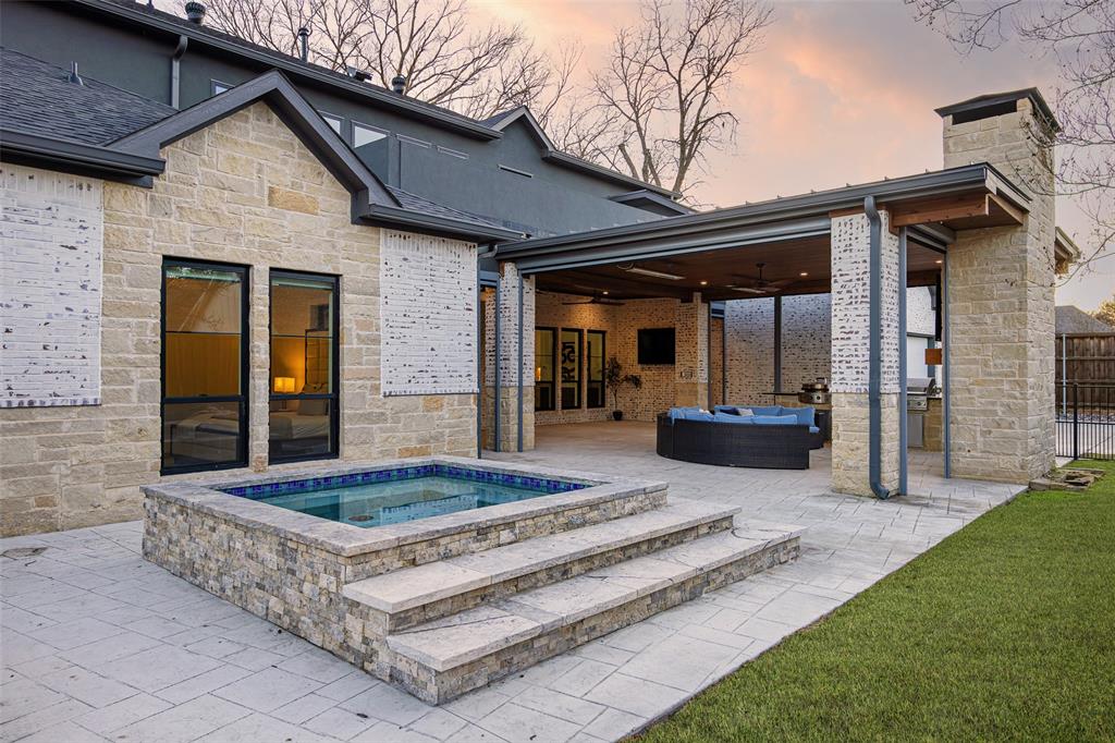 4737 Sugar Mill Road Dallas, TX 75244 - Photo 34 of 40 10x10 In Ground Hot Tub