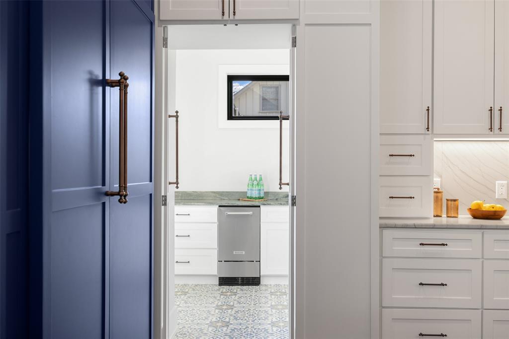 4737 Sugar Mill Road Dallas, TX 75244 - Photo 10 of 40