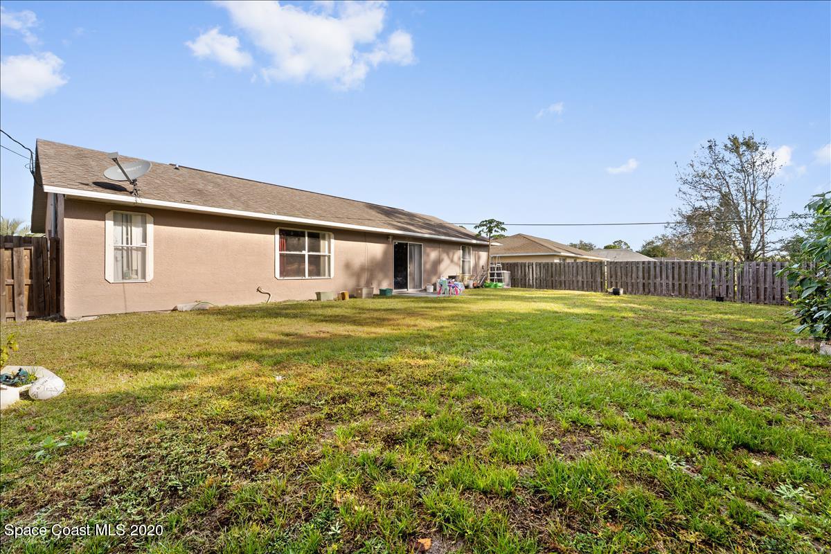 1534 Goyer Road Southeast Palm Bay, FL 32909 - Photo 22 of 23 Backyard