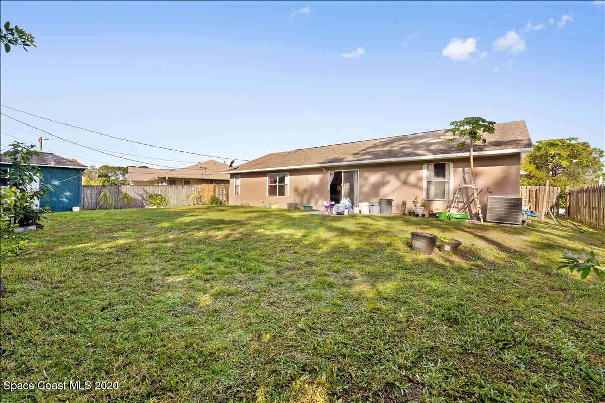 1534 Goyer Road Southeast Palm Bay, FL 32909 - Photo 23 of 23 Backyard