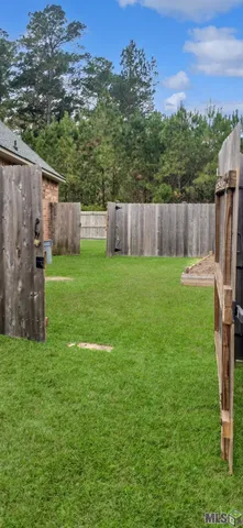 $306,800 | 13626 Cantebury Avenue, Denham Springs, LA 70726