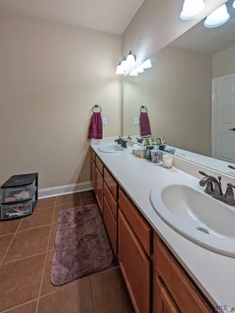$303,800 | 13626 Cantebury Avenue, Denham Springs, LA 70726