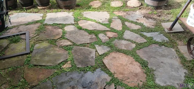 $306,800 | 13626 Cantebury Avenue, Denham Springs, LA 70726