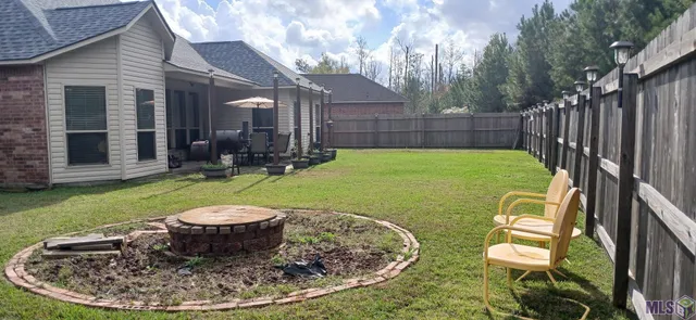 $306,800 | 13626 Cantebury Avenue, Denham Springs, LA 70726