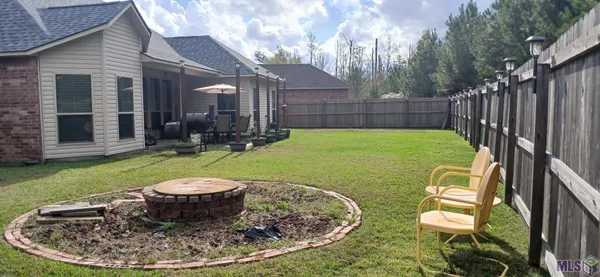 $303,800 | 13626 Cantebury Avenue, Denham Springs, LA 70726