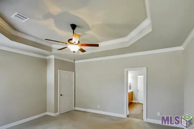 $306,800 | 13626 Cantebury Avenue, Denham Springs, LA 70726