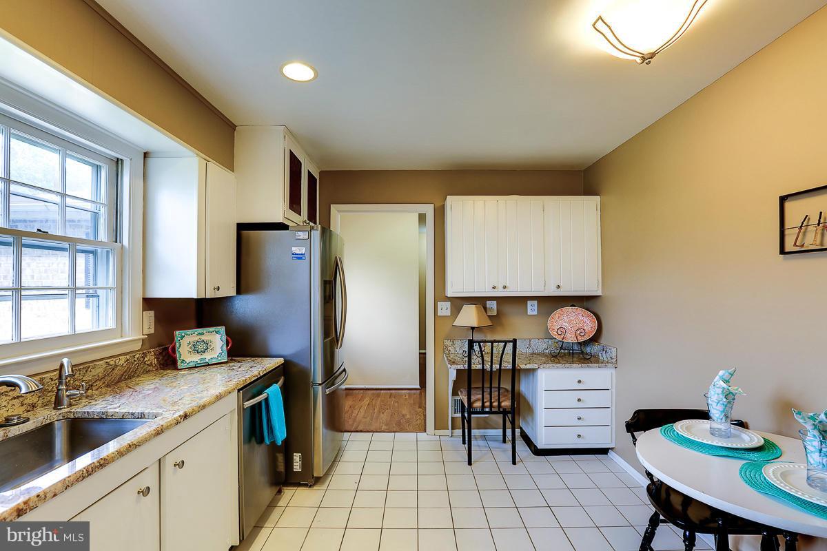 228 Tidyman Road Reisterstown, MD 21136 - Photo 4 of 27 Kitchen