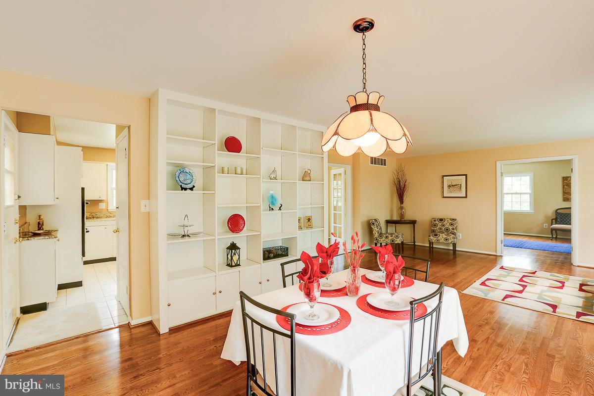 228 Tidyman Road Reisterstown, MD 21136 - Photo 8 of 27 Dining Room