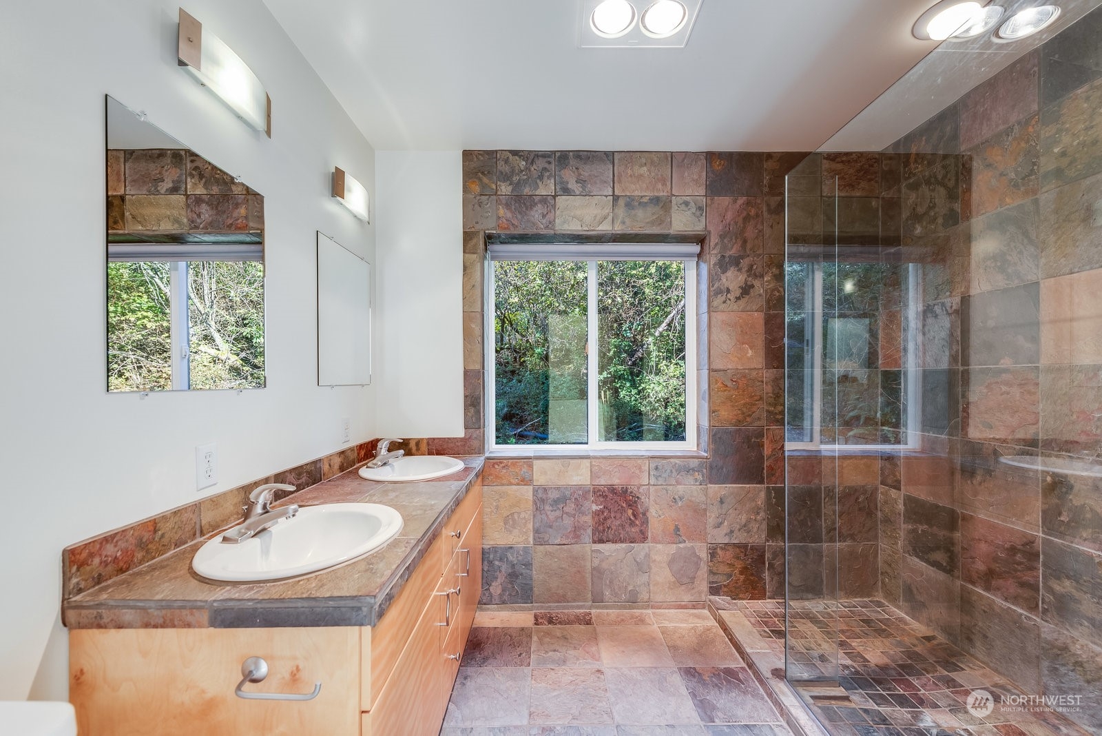 3699 Saratoga Road Langley, WA 98260 - Photo 21 of 30 Gallery Image 21