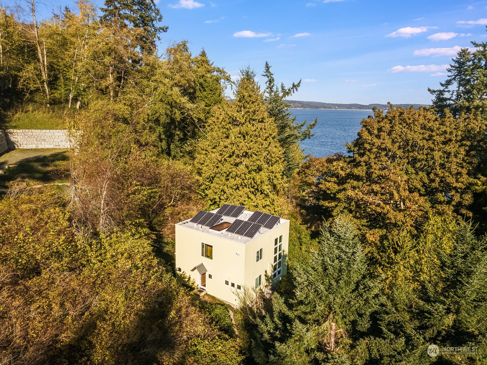 3699 Saratoga Road Langley, WA 98260 - Photo 3 of 30 Gallery Image 3