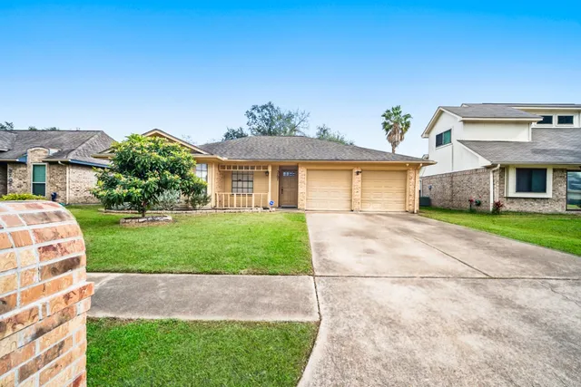 $259,000 | 3707 Pine Cone Trail, Pasadena, TX 77505