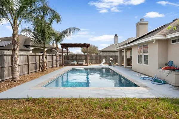 $3,100 | 3921 Gladstone Drive, Corpus Christi, TX 78414